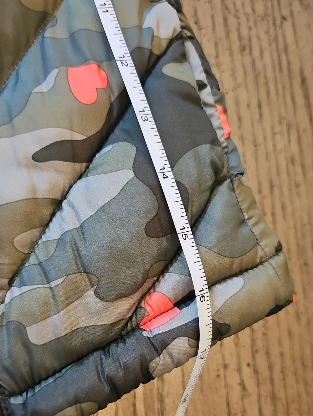 GAP Girls' Green Camo Puffer Vest with Pink Heart Accents Size S